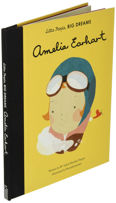 n this international bestseller from the critically acclaimed Little People, BIG DREAMS series, discover the life of Amelia Earhart, the American aviation pioneer. When Amelia was young, she liked to imagine she could stretch her wings and fly away like a bird. 